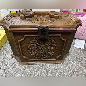 Max Klein Vintage Plastic sewing box